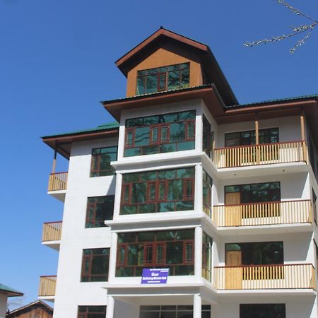 Hotel Gulmarg House Luaran gambar
