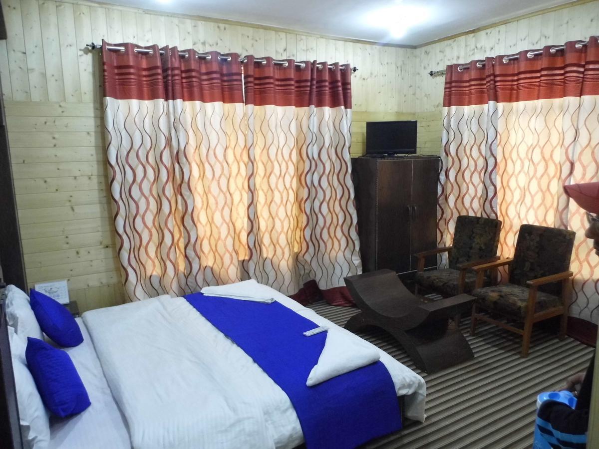 Hotel Gulmarg House Luaran gambar